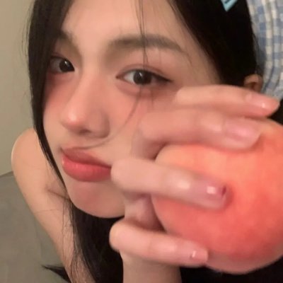 战火下的小花